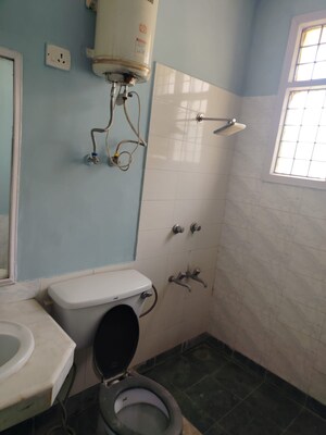 Bathroom in 2 BHK Builder Floor at Sector 39 – for Rent