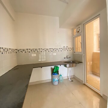 2 BHK Apartment For Rent in Signature Orchard Avenue 2, Hayatpur