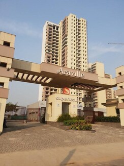 4 BHK + Servant Room Apartment For Sale in Supertech Araville