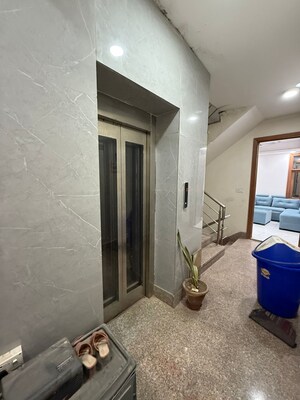 Bathroom in 1 BHK Builder Floor at Saket – for Rent