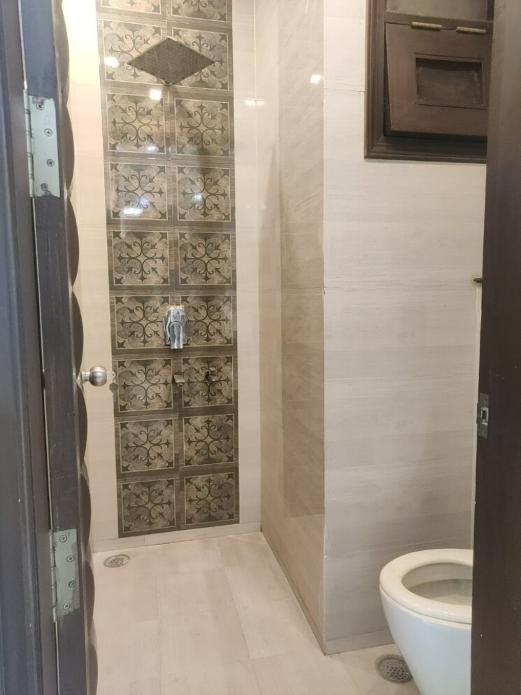 Bathroom, sector 40 2 Bedroom 1195 Sq.Ft. Builder Floor In Sector 40 Noida 9559696