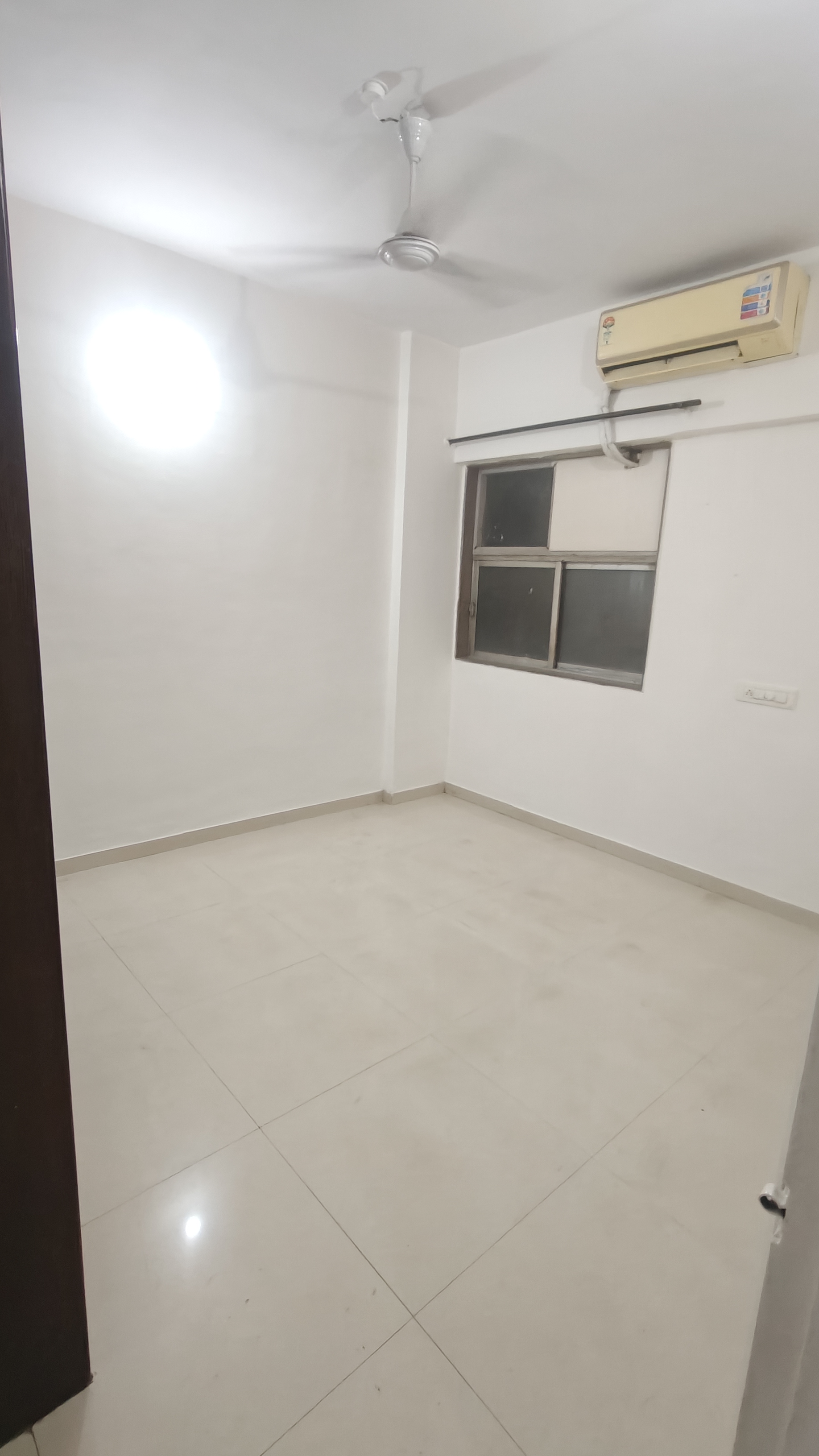 2 BHK Apartment For Rent in Arjun CHS Vasant Vihar
