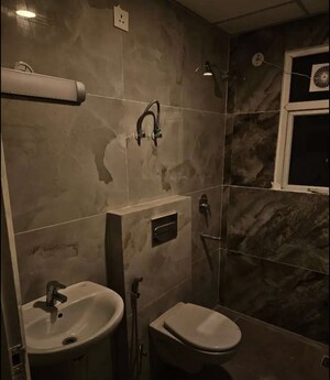 Bathroom in 3 BHK Apartment at Gomti Nagar – for Rent