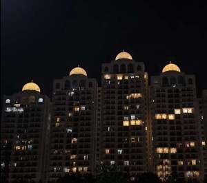 3 BHK Apartment – Exterior View View at Gomti Nagar - for Rent