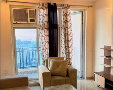 Living Room in 3 BHK Apartment at Gomti Nagar – for Rent