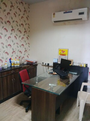 Team Area in  Office Space at Hasti Industrial Estate, T.T.C. Industrial Area – for Rent