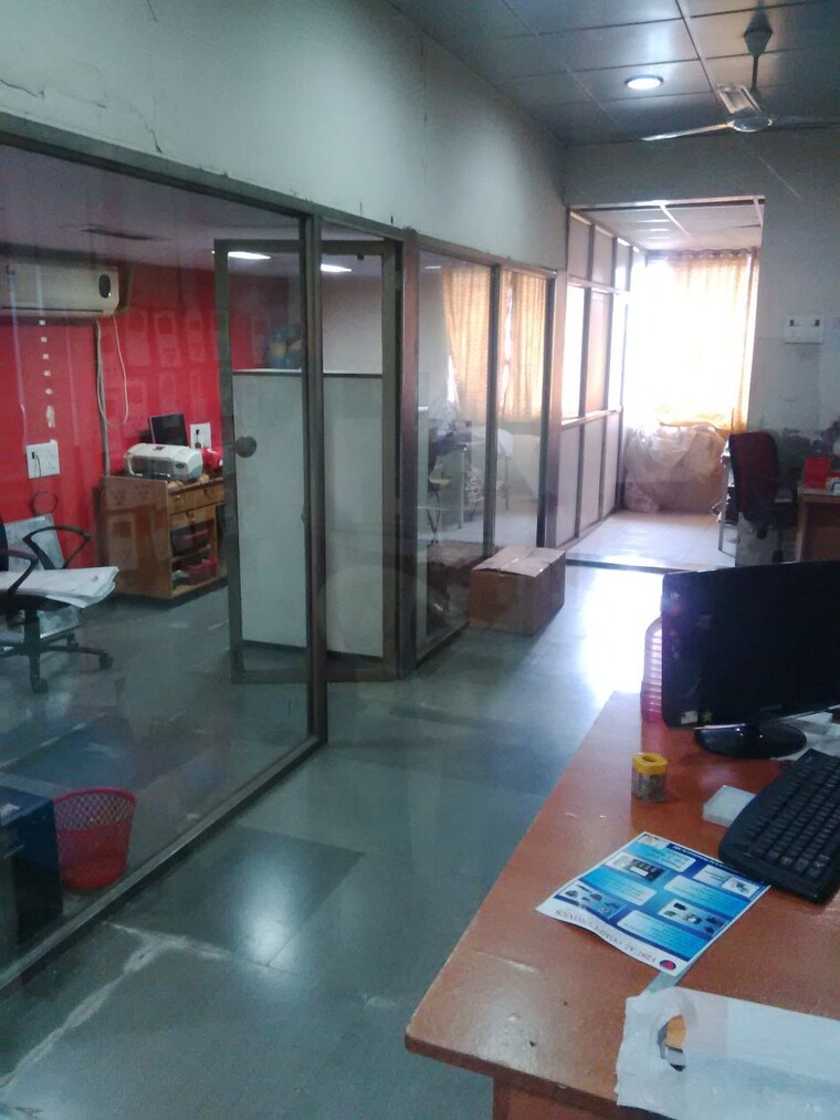 Living Room, hasti-industrial-estate Commercial Office Space 1004 Sq.Ft. In T.T.C. Industrial Area Navi Mumbai 9559664