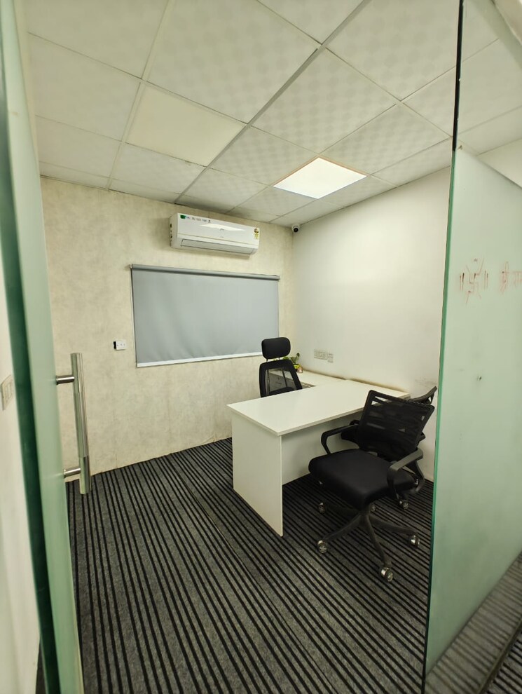 Team Area, sector 63 Commercial Office Space 1500 Sq.Ft. In Sector 63 Noida 9559758