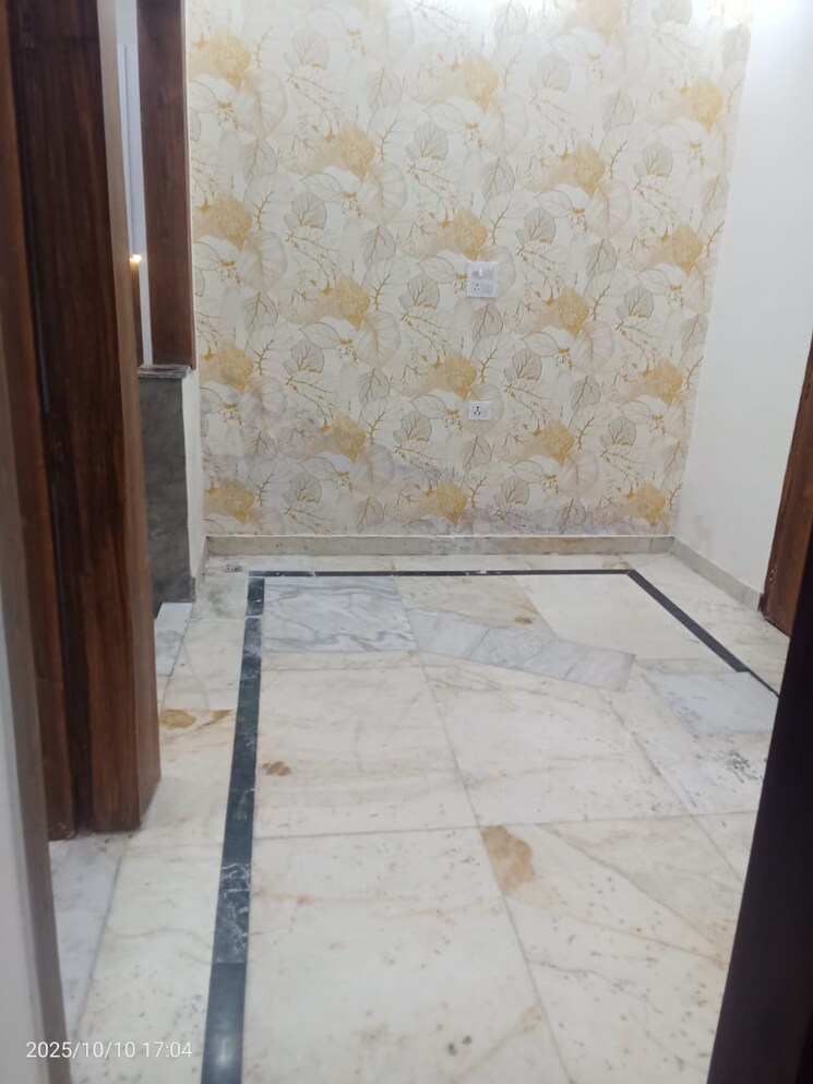 Room, vasundhara-pride 1 RK 500 Sq.Ft. Builder Floor In Vasundhara Sector 16 Ghaziabad 9559772