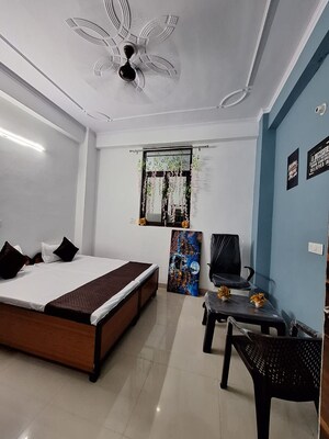 Room in  Pg at Sector 52 – for Rent