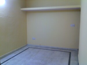 Room in 1 BHK Apartment at Sarita Vihar – for Rent