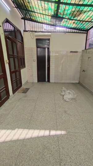 Balcony in 2 BHK Independent House at Sector 23 – for Rent