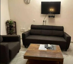 Furnished Amenities in 1 RK Apartment at Vibhuti Khand – for Rent