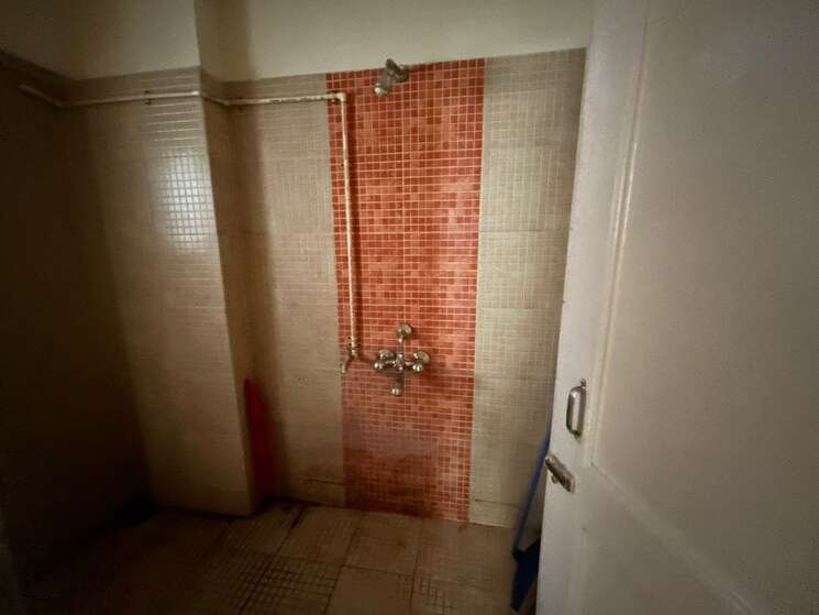 Bathroom, kavesar 1 Bedroom 350 Sq.Ft. Apartment In Kavesar Thane 9559845