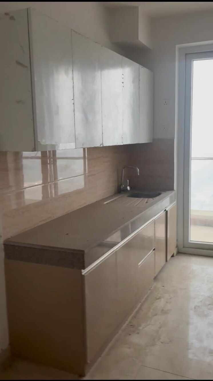 Kitchen, omaxe-royal-residency-faridabad 3 Bedroom 1925 Sq.Ft. Apartment In Sector 79 Faridabad 9559851