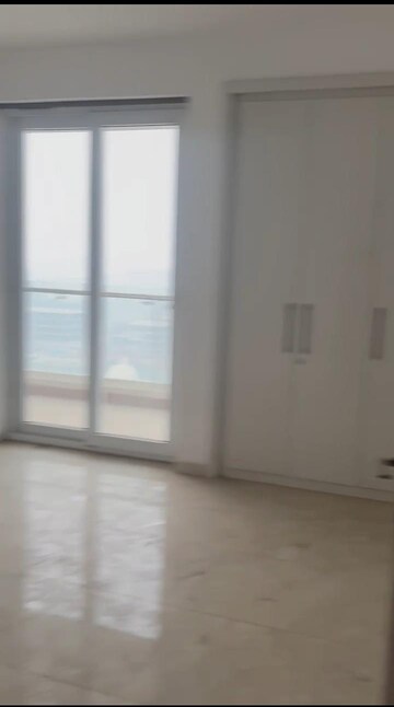 Room in 3 BHK Apartment at Omaxe Royal Residency Faridabad, Sector 79 – for Rent