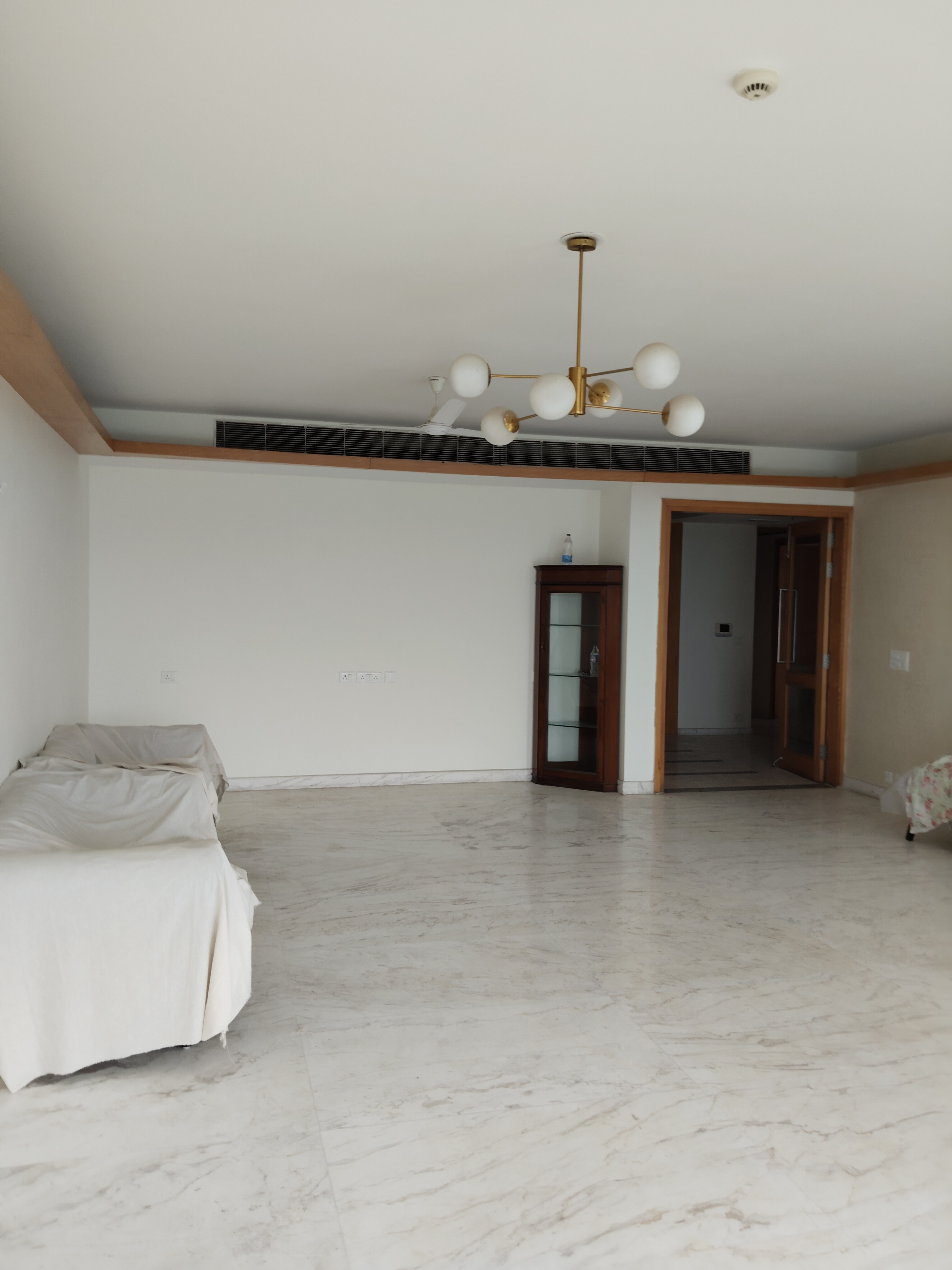 3 BHK + Servant Room 3820 Sq.Ft. Apartment in Jaypee Greens Sun Court III