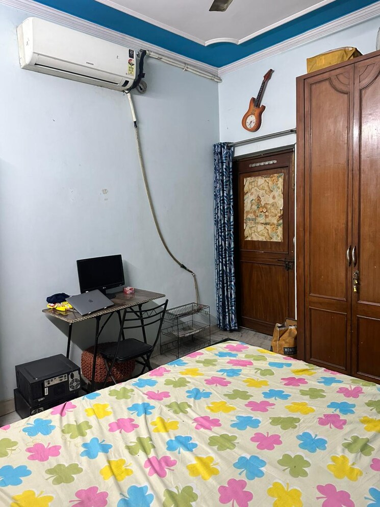 Bedroom, vijay nagar 3 Bedroom 950 Sq.Ft. Builder Floor In Vijay Nagar Delhi 9559873