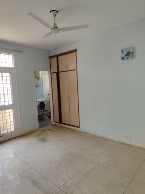 3 BHK Builder Floor For Rent in Unitech Residency Greens, Sector 46
