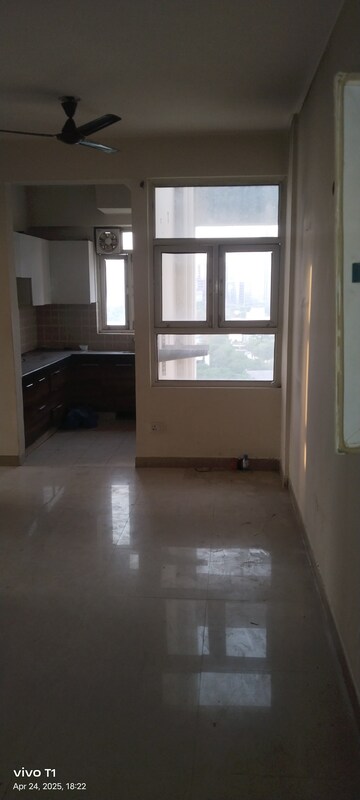 Room in 2 BHK Apartment at Shree Vardhman Mantra, Sector 67 – for Rent