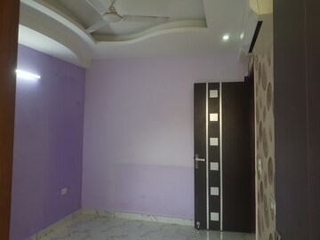 Room in 2 BHK Builder Floor at Shri Ram Plaza Vaishali, Vaishali Sector 4 – for Sale