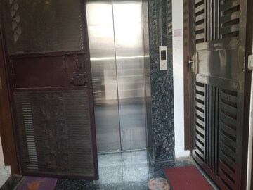 Building Lobby in 2 BHK Builder Floor at Shri Ram Plaza Vaishali, Vaishali Sector 4 – for Sale