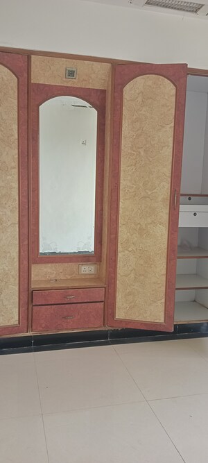 2 BHK Apartment For Rent in Mangal Geeta Apartment, Andheri West