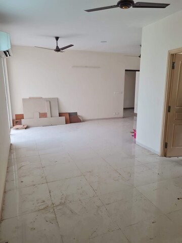 Room in 4 BHK Apartment at Anand Niketan CGHS, Sector 52 – for Rent