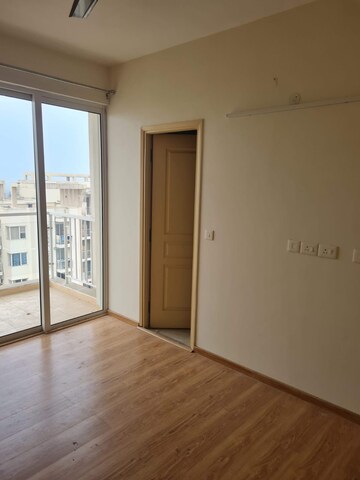 Room in 4 BHK Apartment at Anand Niketan CGHS, Sector 52 – for Rent