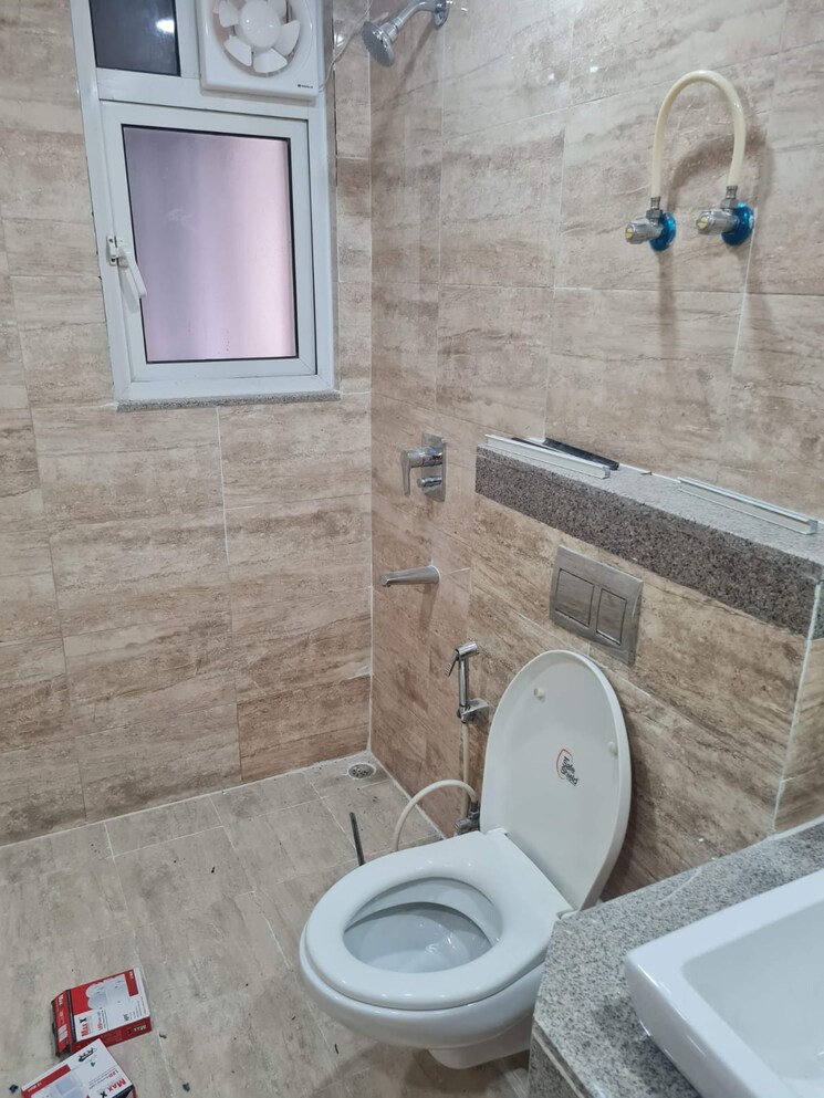 Bathroom, anand-niketan-cghs 4 Bedroom 3100 Sq.Ft. Apartment In Sector 52 Gurgaon 9559942