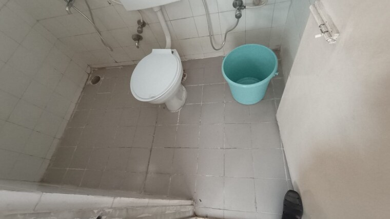 Bathroom, vasundhara-co-op-hsg-society 3 Bedroom 1800 Sq.Ft. Apartment In Kharghar Navi Mumbai 9559922
