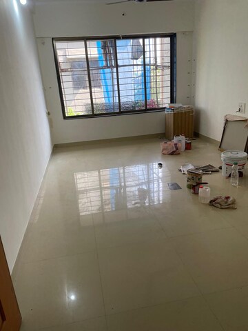 Room in 2 BHK Apartment at Sadguru Complex I, Goregaon East – for Rent