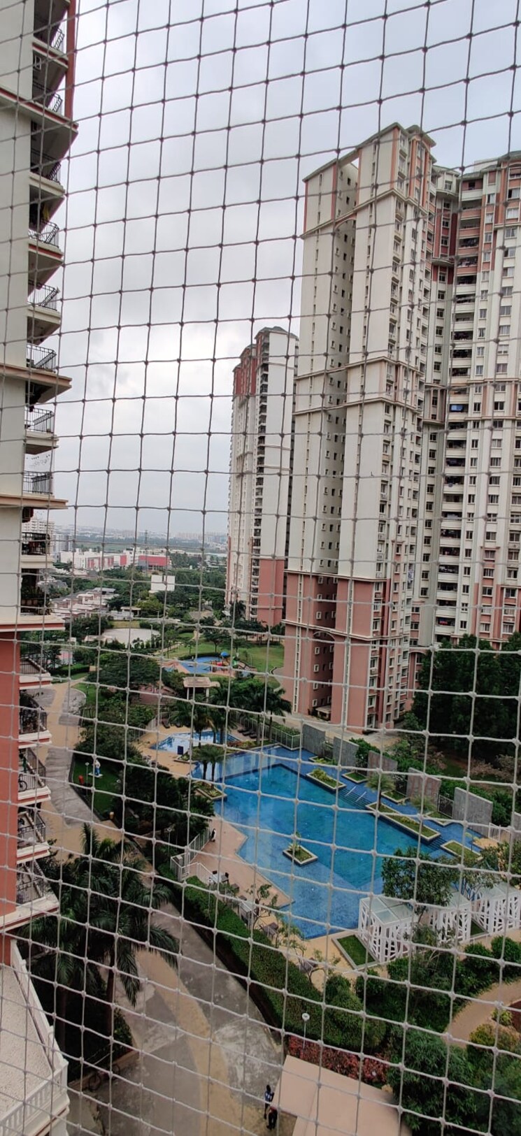 Exterior View, prestige-lakeside-habitat 3.5 Bedroom 2280 Sq.Ft. Apartment In Varthur Bangalore 9559973