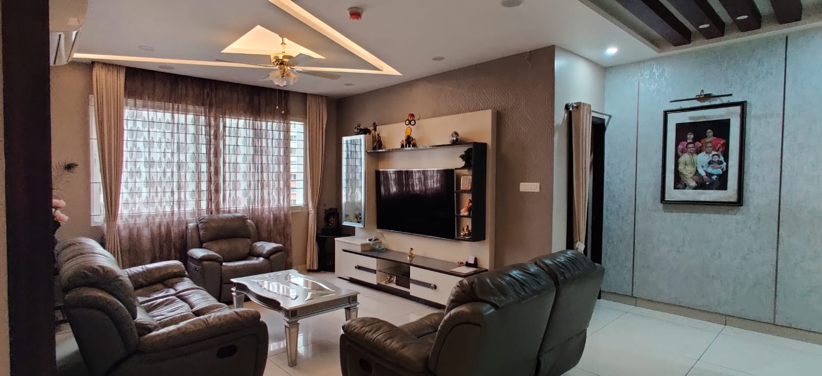 3.5 BHK 2280 Sq.Ft. Apartment in Prestige Lakeside Habitat