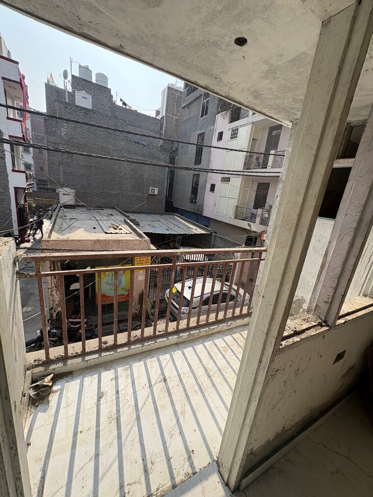 Balcony, sangam vihar 2 Bedroom 55 Sq.Yd. Apartment In Sangam Vihar Delhi 9559980