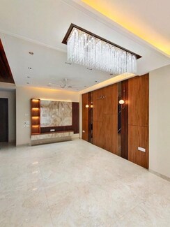 3 BHK Builder Floor For Sale in BPTP Green Oaks