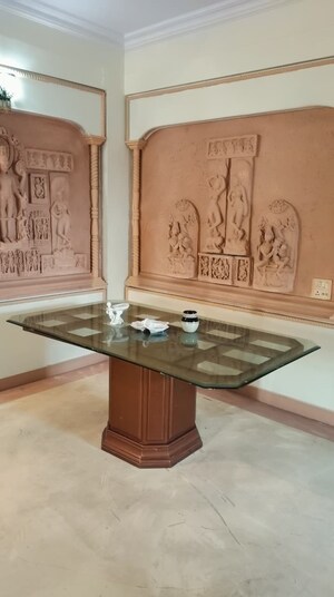 Living Room in 3 BHK Apartment at Hazratganj – for Rent