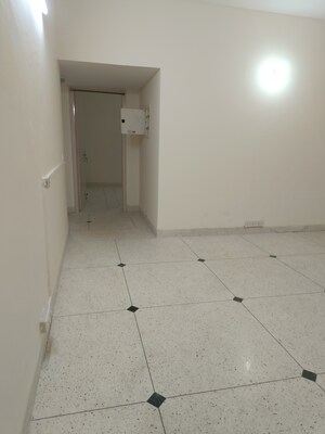 3 BHK Builder Floor For Rent in Unitech South City II, Sector 50