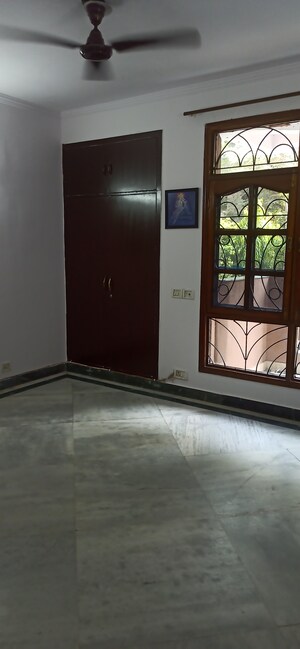 Furnished Amenities in 2 BHK Apartment at Sanskriti Apartments Gurgaon, Sector 43 – for Sale