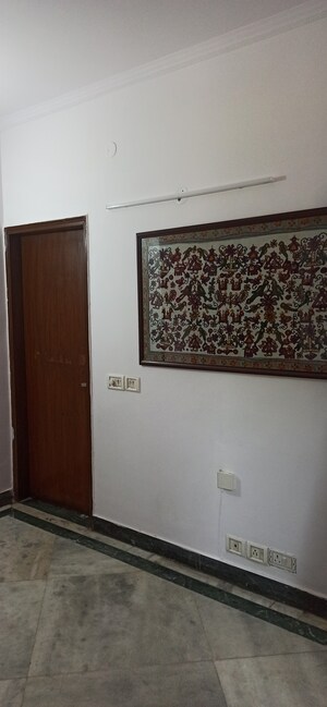 Furnished Amenities in 2 BHK Apartment at Sanskriti Apartments Gurgaon, Sector 43 – for Sale