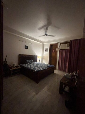 2 BHK Builder Floor For Rent in Chattarpur