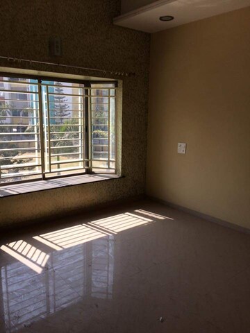 Room in 2 BHK Apartment at Dreams Rhythm, Bavdhan – for Rent