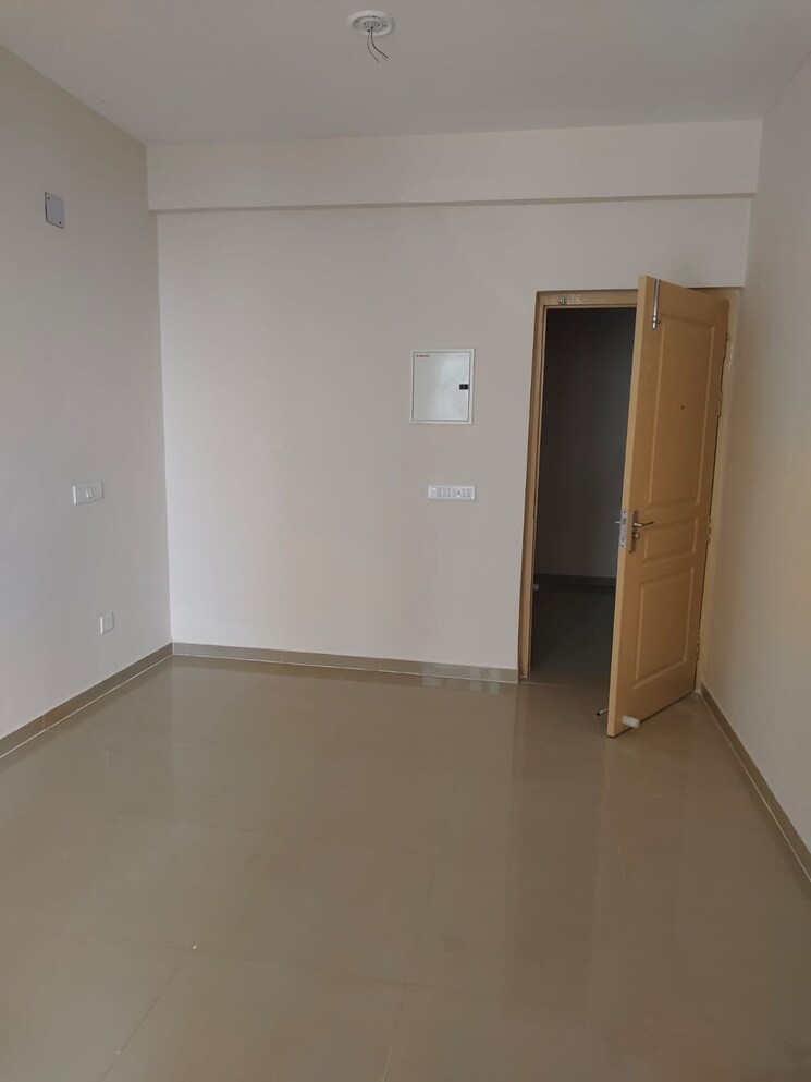 Room, oro-city 2.5 Bedroom 1000 Sq.Ft. Apartment In Jankipuram Lucknow 9560114