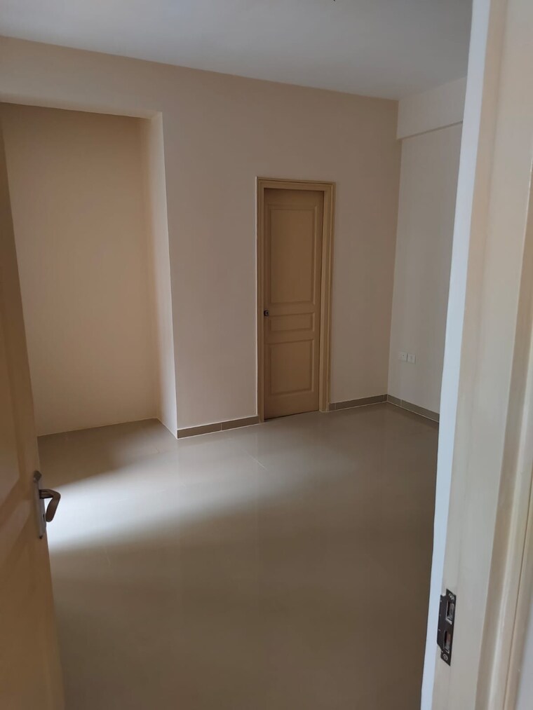 Room, oro-city 2.5 Bedroom 1000 Sq.Ft. Apartment In Jankipuram Lucknow 9560114