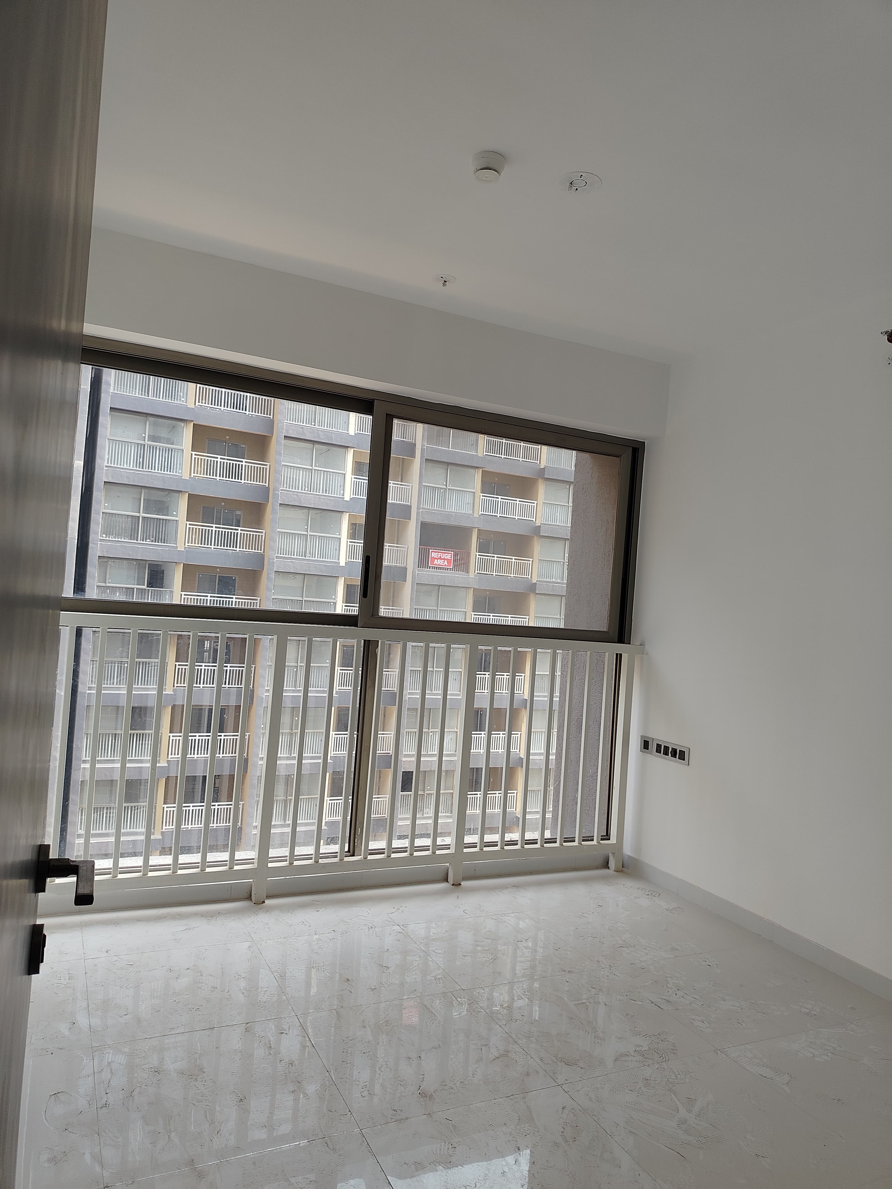 3 BHK + Extra Room Apartment For Sale in 3bhk New 1076 Carpet The 