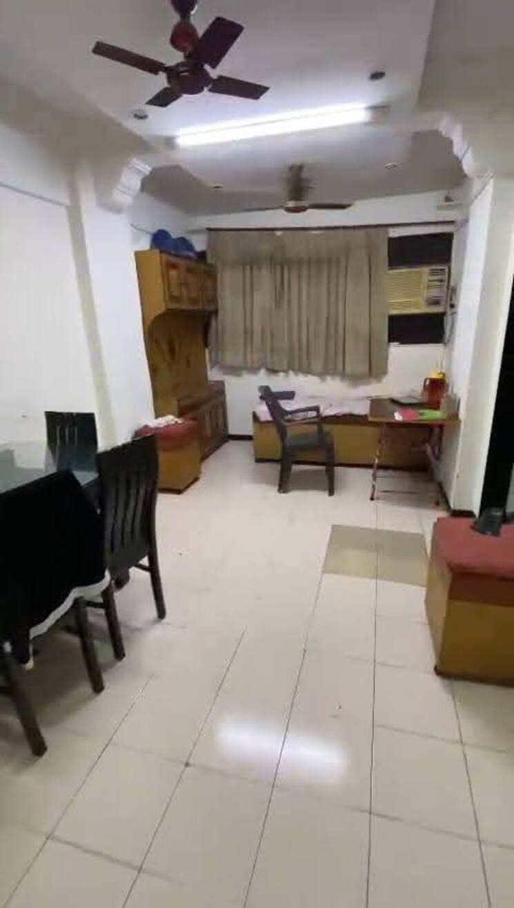 Living Room, anand-bhavan-vile-parle-west 1 Bedroom 550 Sq.Ft. Apartment In Vile Parle West Mumbai 9560099