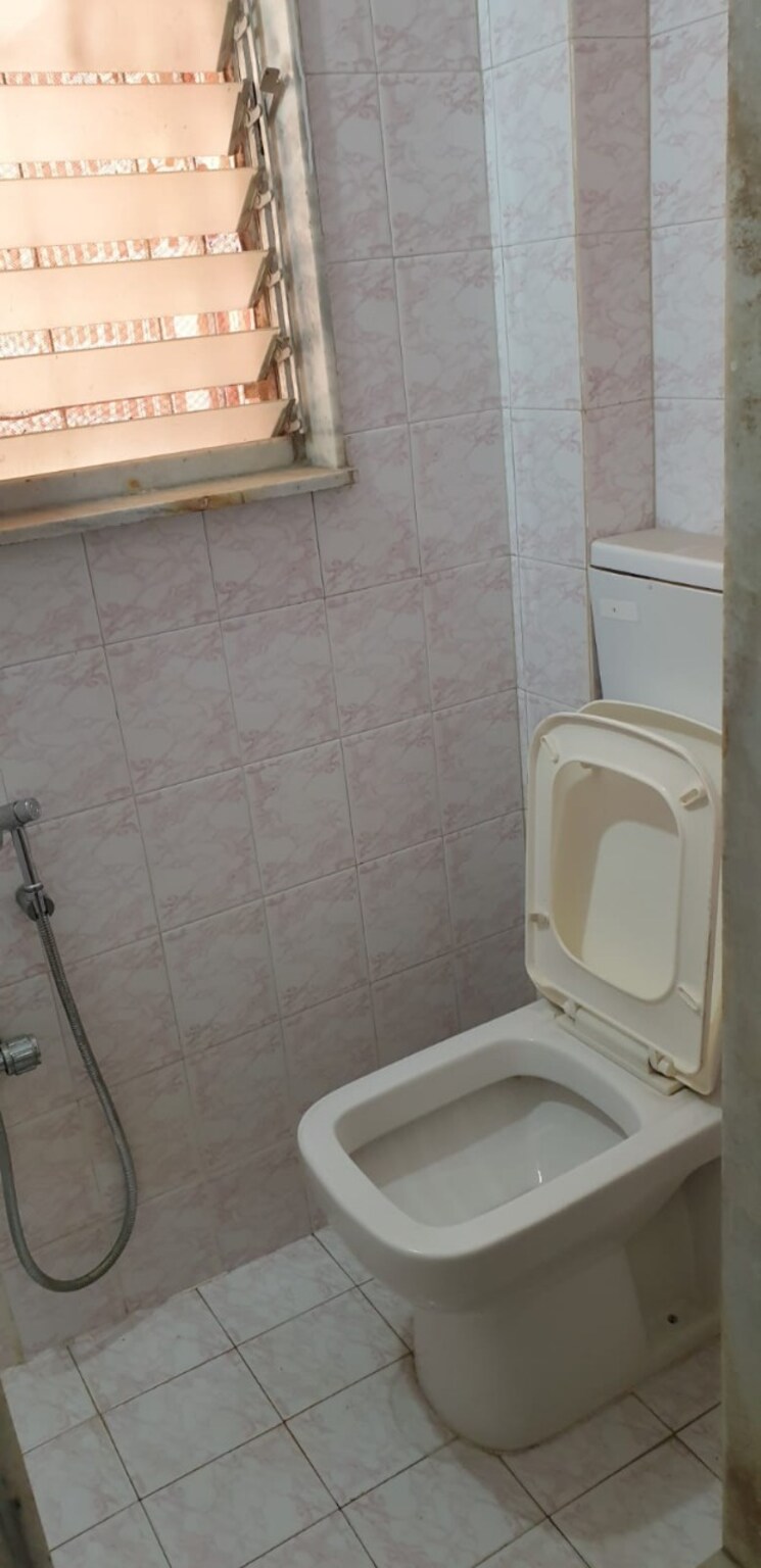 Bathroom, vakola Pg For Boys In Vakola 9560124