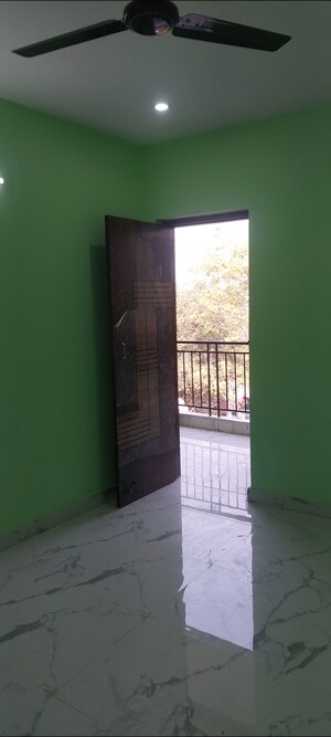 Room in 2 BHK Apartment at Aadharshila Apartment, Sarita Vihar – for Rent