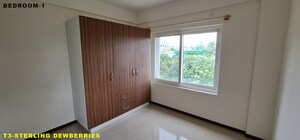 Room in 3 BHK Apartment at Sterling Dewberries, Sahakara Nagar – for Sale
