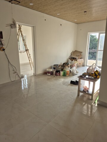 Room in 3 BHK Independent House at Nirman Apartments, Mayur Vihar Phase 1 – for Rent